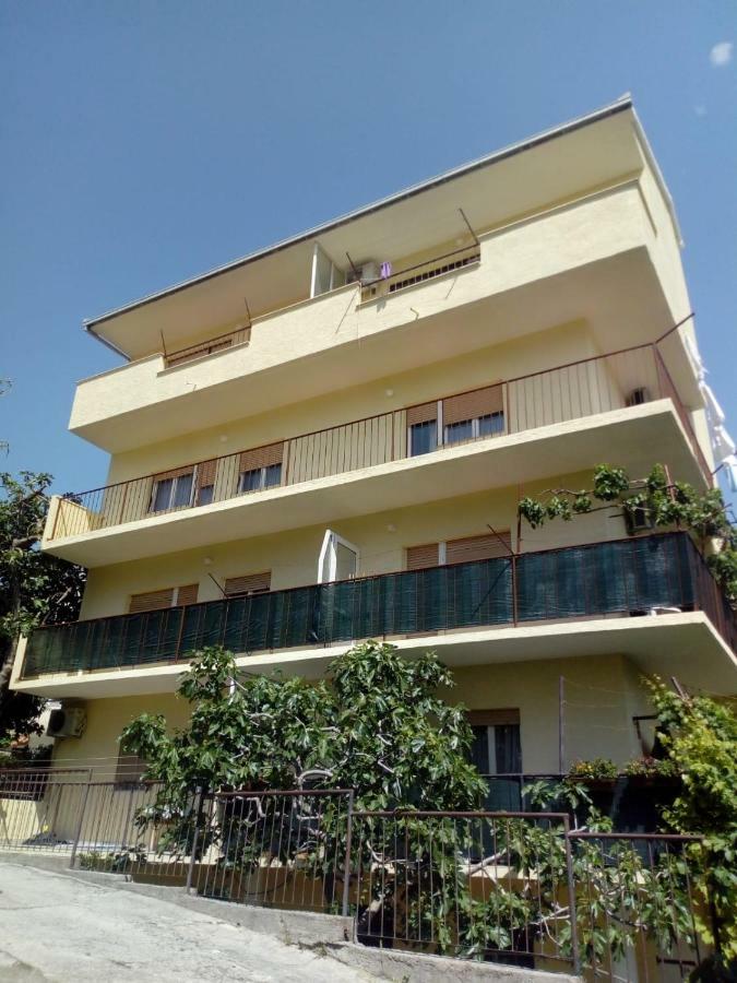 Apartamento Luka Split Exterior foto